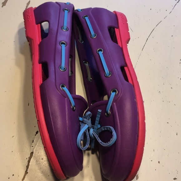 Crocs moccasins size 6 - Picture 2 of 5